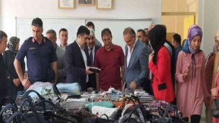Atık ürünlerden sanata dönüştü