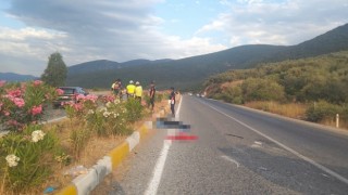 Aydında karşı şeride geçen otomobil takla attı: 1 ölü, 4 yaralı