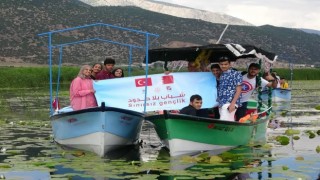 Bahreynli gençler Işıklı Gölüne hayran kaldı