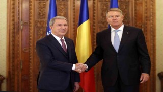 Bakan Akar, Romanya Cumhurbaşkanı Iohannis ile görüştü