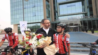 Bakan Kasapoğlu: Bisiklet sporunun tabana yayılması adına çalışmalarımızı sürdüreceğiz