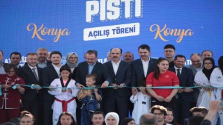 Bakan Kasapoğlu ve Bakan Kurum Atletizm Pistinin açılışını gerçekleştirildi