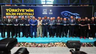 Bakan Özer: Katma değeri yüksek olan ürünler üretemezseniz dünya ile rekabet edebilmeniz mümkün değil