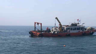 Balık popülasyonunun gelişimi için yapay resifler Marmara Denizine bırakıldı
