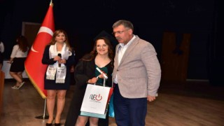 Balıkesir MYOda mezuniyet coşkusu
