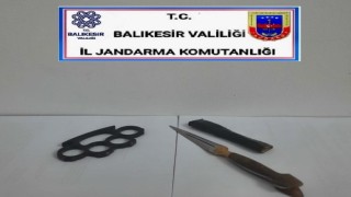 Balıkesirde polis ve jandarmadan 75 şahsa gözaltı