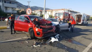 Balıkesirde zincirleme trafik kazası: 4 yaralı