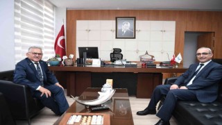 Başkan Büyükkılıçtan ERÜ Tıp Fakültesi Başhekimine ziyaret