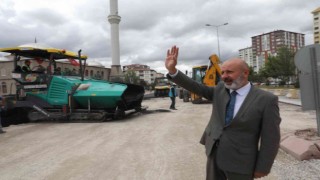 Başkan Çolakbayrakdar asfalt çalışmalarını inceledi
