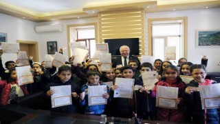 Başkan Gümüşten karne hediyesi Lunapark bileti