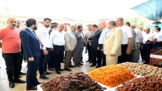 Başkan Gürkan, Şire Pazarında esnaf ile bir araya geldi