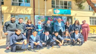 Bayırköyde öğrenciler son ders zilinin çalmasıyla yaz tatiline girdi