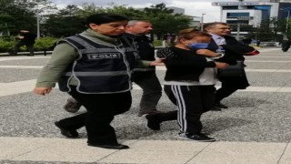 Ben Almanyadan akrabanızım diyerek girdiği evdeki altınları çaldı