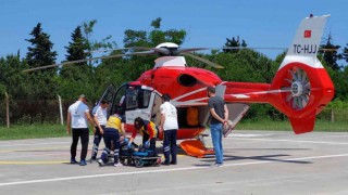 Beyin damarı tıkalı olan kadın ambulans helikopterle Samsuna sevk edildi