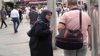 Beyoğlunda boş İstanbul kartla duygu sömürüsü yapan dilenciye suçüstü