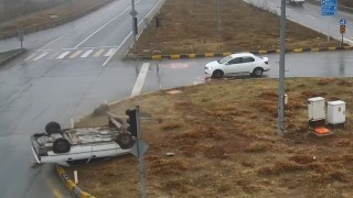 Bitlisteki trafik kazaları kamerada
