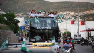 Bodrum sokakları yeşil-beyaz oldu