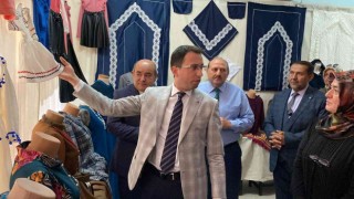 Bolvadinde açılan giyim üretim sergisi büyük ilgi gördü