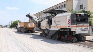 Bozuk yollara belediye eli değiyor