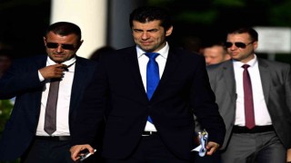 Bulgaristanda Başbakan Kiril Petkovun 6 aylık koalisyon hükümeti düştü