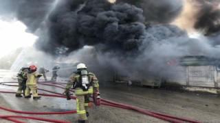 Bursada boya fabrikası alev alev yandı