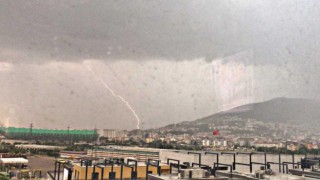 Bursada sağanak etkili oldu