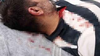 Büyükadada kaçak inşaatı görüntülemek isteyen gazeteciye kazma kürek ile saldırdılar