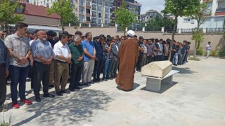 Büyükçekmecede kazada hayatını lise öğrencisi Murtaza Mardani son yolculuğuna uğurlandı