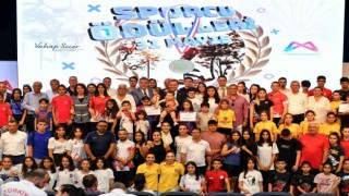 Büyükşehir Belediyesinden sporcu ve antrenörlere 1 milyon 148 bin lira ödül