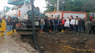 Büyükşehir yol bakımı timi Düzcede