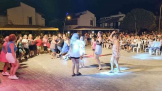 Büyükşehirden Davutlar Sevgi Plajında yaz konseri