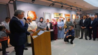 Büyüleyici eserler Sanat Galerisinde