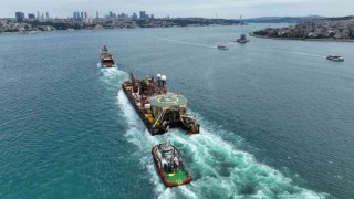 ‘Castoro 10 isimli gemi İstanbul Boğazından geçti