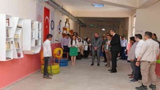 Çatakta ‘Geri Dönüşüm Koridor Kütüphanesi açıldı