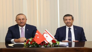 Çavuşoğlu, KKTCli mevkidaşı Ertuğruloğlu ile görüştü