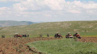 Çeyrek asrı aşkın ekilmeyen tarım arazileri ekonomiye kazandırılacak