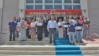 Çiçekdağı ilçesinde başarılı öğretmenlere teşekkür plaketi