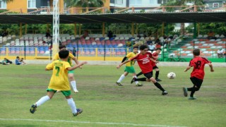 Çocuklar futbol şenliğinde buluştu