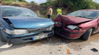 Çocuklarını sınava yetiştirmek isterken kaza yaptılar: 6 yaralı