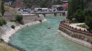 Çoruh Nehrinde rafting botları tekrar suyla buluştu