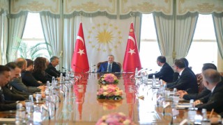 Cumhurbaşkanı Erdoğan, Beşiktaş Kulübü Başkanı ve yönetim kurulu üyelerini kabul etti