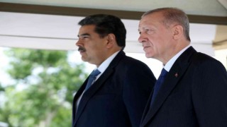 Cumhurbaşkanı Erdoğan, Venezuela Devlet Başkanı Maduroyu resmi törenle karşıladı