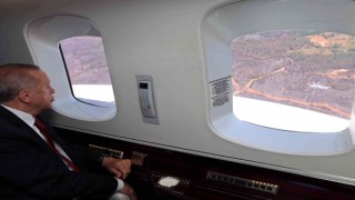 Cumhurbaşkanı Erdoğan yangın bölgesini havadan inceledi