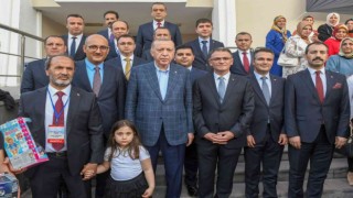 Cumhurbaşkanı Erdoğandan Van Valiliğine ziyaret