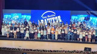 DENİB yenilikçi fikirleriyle fark oluşturan öğrencileri ödüllendirdi