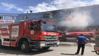 Depo yangını 4 saatte kontrol altına alınabildi