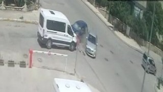 Dikkatsizliğin getirdiği kazalar kamerada