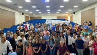 Diyabet hastası çocuklar ve aileleri uzmanlarla bir araya geldi