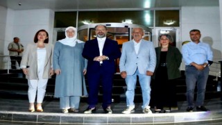 Diyanet İşleri Başkanı Ali Erbaşa yakın ilgi