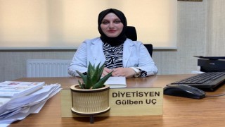 Diyetisyen Gülben Uç: “Günde ortalama 3 litre su tüketilmelidir”